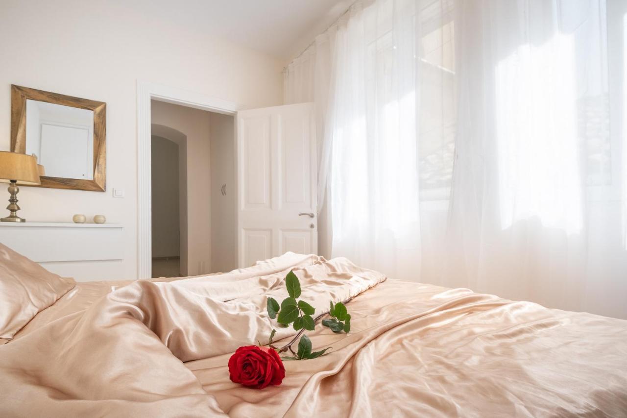 Nadiona Suites Red & Cream Korfu Dış mekan fotoğraf