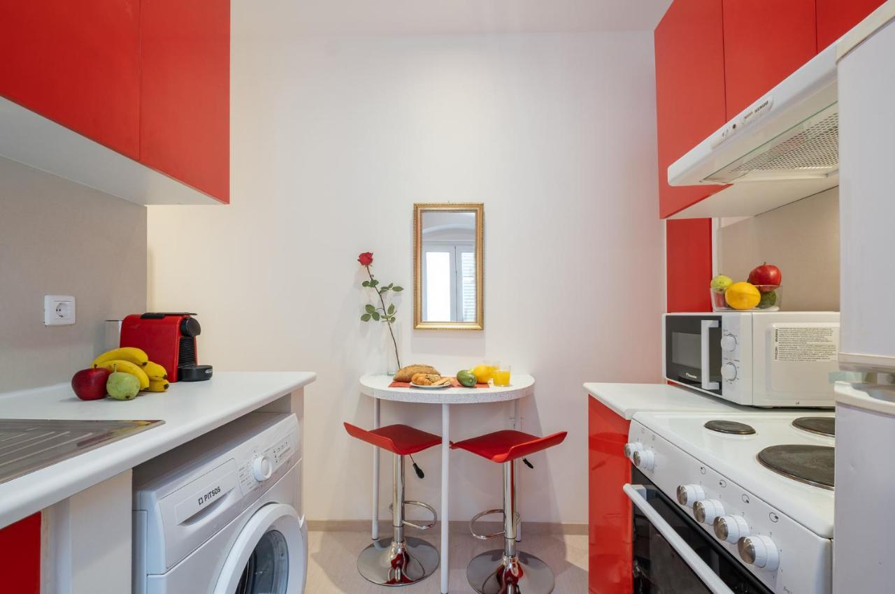 Nadiona Suites Red & Cream Korfu Dış mekan fotoğraf