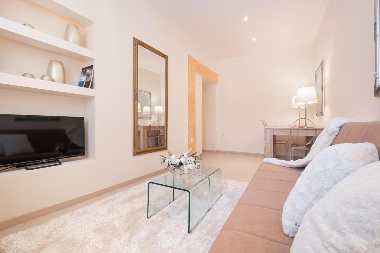 Nadiona Suites Red & Cream Korfu Dış mekan fotoğraf