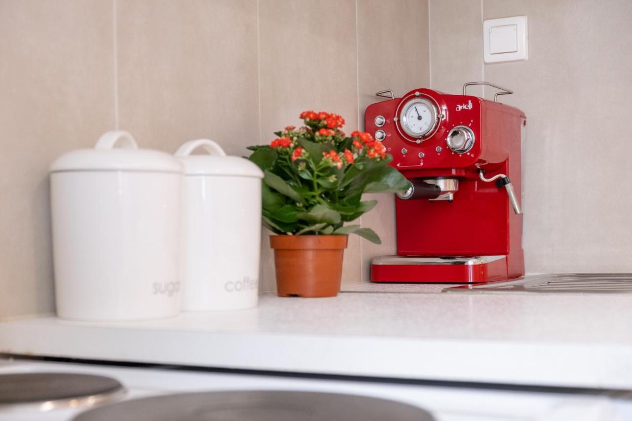Nadiona Suites Red & Cream Korfu Dış mekan fotoğraf