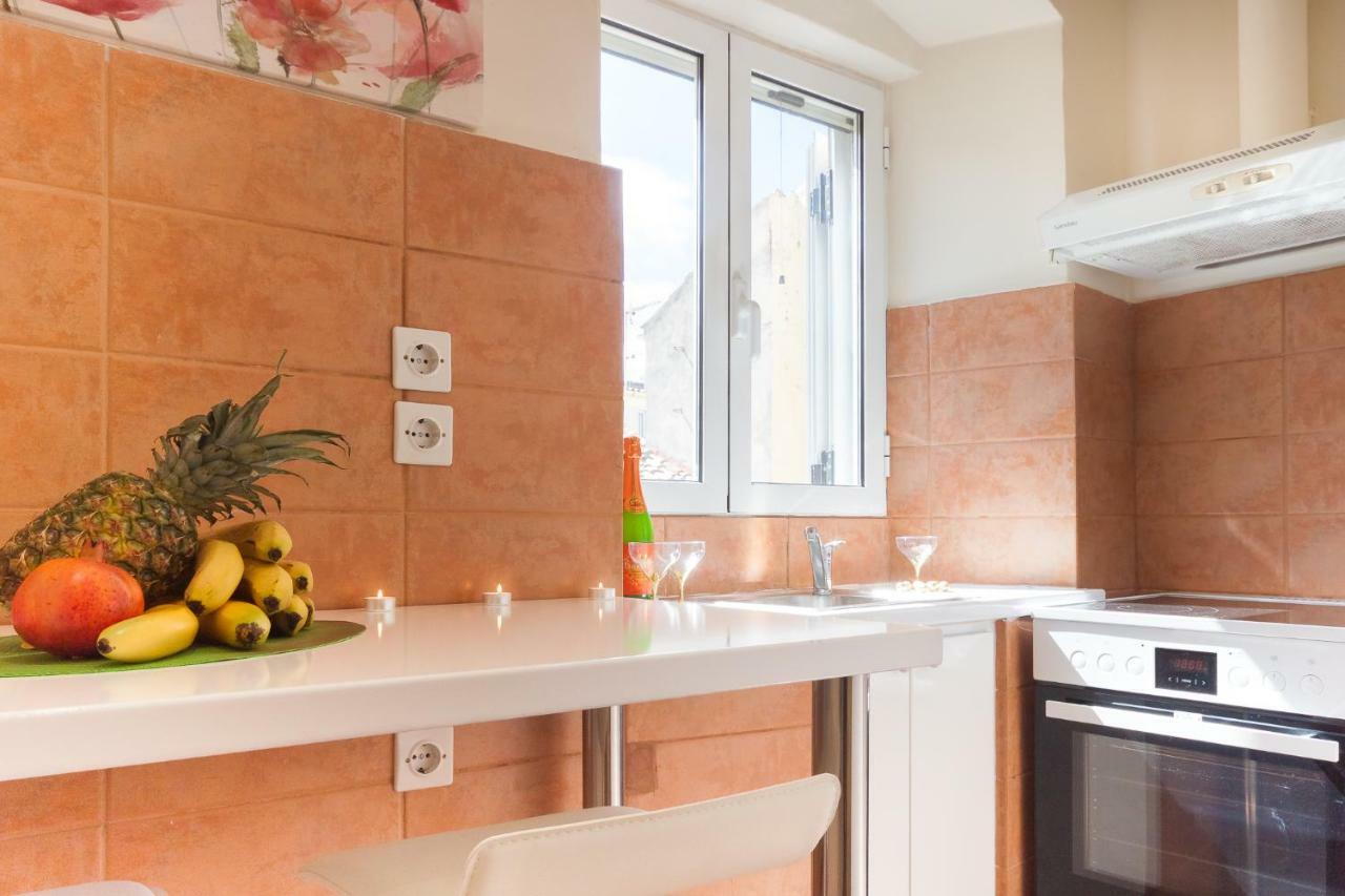Nadiona Suites Red & Cream Korfu Dış mekan fotoğraf