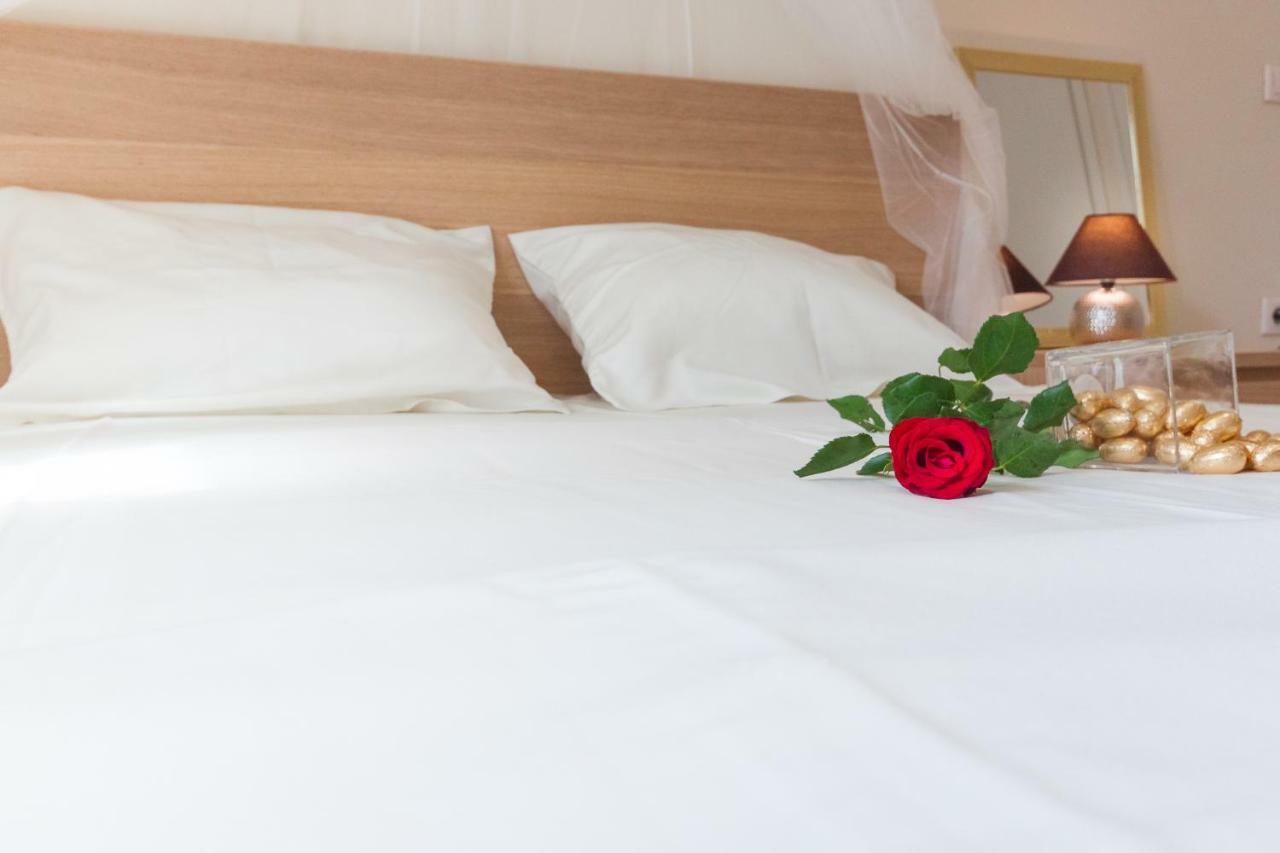Nadiona Suites Red & Cream Korfu Dış mekan fotoğraf