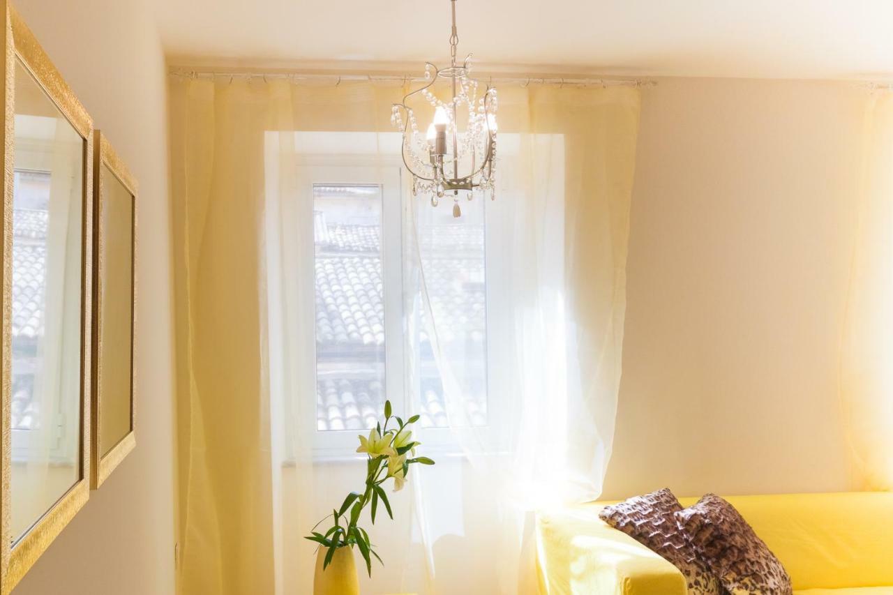 Nadiona Suites Red & Cream Korfu Dış mekan fotoğraf